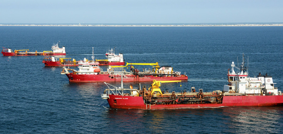 overseas pay for great lakes dredge and dock