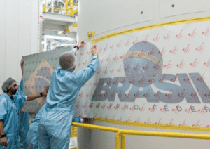 Engineers prep the payload for Telebras' SGDC satellite. Photo: Telebras