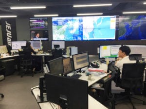 Jeju Air flight dispatchers pictured using SITAOn Air Aircom FlightTracker. Photo: Jeju Air.