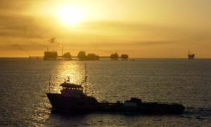 Ships and oil rigs in the Gulf of Mexico. Photo: Wikimedia.