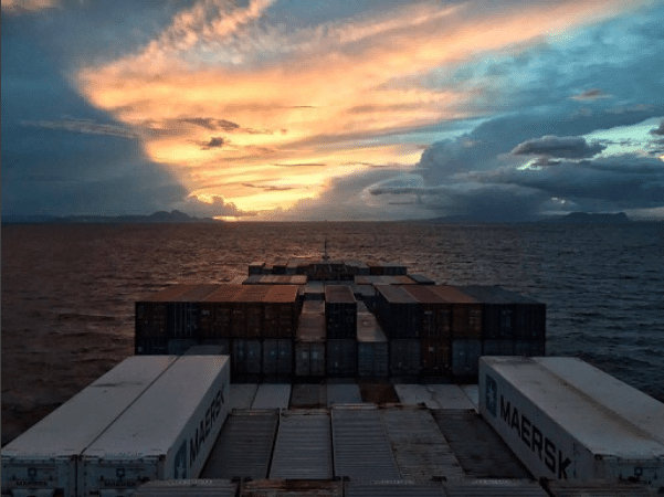 The Safmarine Bayette vessel enters the Gibraltar Strait. Photo: E.R. Schiffahrt/Adrian Catalin.