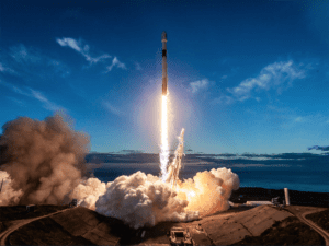 A SpaceX Falcon 9 rocket lifting off on Jan. 11, carrying 10 Iridium Next satellites. Photo: SpaceX