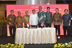 Pictured, left to right, at a signing ceremony in Jakarta, Indonesia: Mr. Timotius Sulaeman, PT. Dian Semesta Sentosa; Mr. Adi Rahman Adiwoso, PT. PSN; Mr. Erry Riana Hardjapamekas, PT. PSN; Mr. Rudiantara, Minister of Communication & Information Technology; Mr. Ramesh Ramaswamy, Hughes; Mr. Vaibhav Magow, Hughes; Mr. Arif Medianto, PT. Pintar Nusantara Sejahtera; and Mr. Adi Widjonarko, PT. Nusantara Satelit Sejahtera. Photo: Hughes