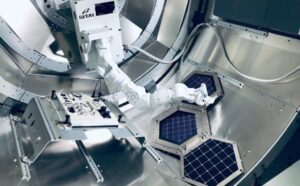 SpaceX Dragon Carries GITAI Robotic Arm to the ISS 