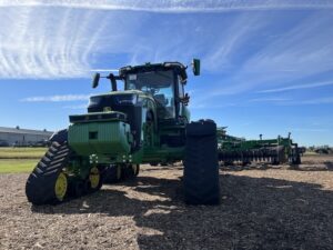 John Deere Releases Satcom RFP for Always-On, Connected Agricultural Solution